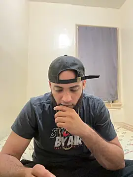 LeoPR00 online show from 10/02/25, 06:17