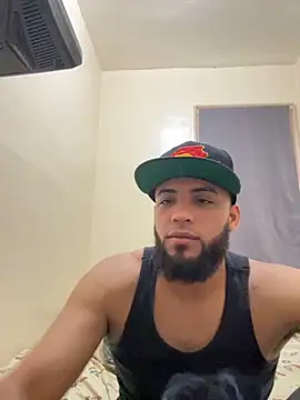 LeoPR00 online show from 11/28/25, 04:18