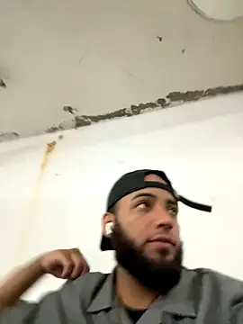 LeoPR00 online show from 10/09/25, 08:53