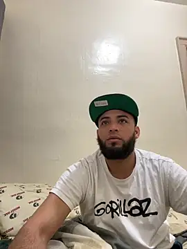 LeoPR00 online show from 10/22/25, 11:47