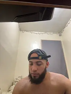 LeoPR00 online show from 12/05/25, 05:50