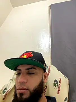 LeoPR00 online show from 11/22/25, 03:22