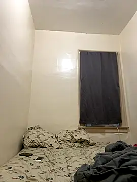 LeoPR00 online show from 09/27/25, 12:33