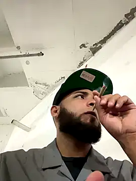 LeoPR00 online show from 09/28/25, 12:39