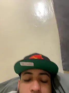 LeoPR00 online show from 10/29/25, 02:43