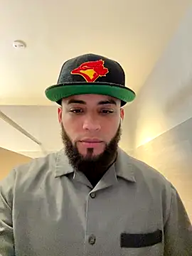 LeoPR00 online show from 12/19/25, 01:42