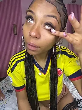 PrettyTiana  online show from 11/20/25, 06:52