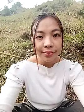 -Miu-98 online show from 12/23/25, 12:33