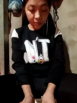 -Miu-98 online show from 12/19/25, 11:56