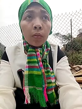 -Miu-98 online show from 12/17/25, 02:38