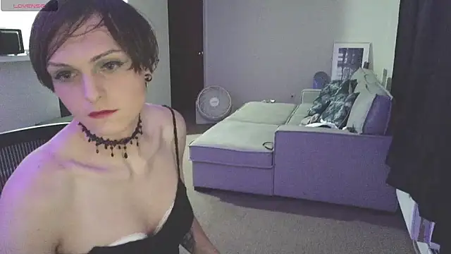 EnbyGamerChick online show from 09/26/25, 12:17