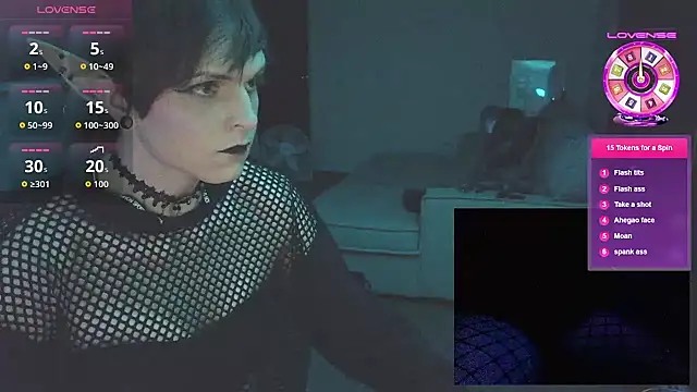 EnbyGamerChick online show from 09/21/25, 11:54