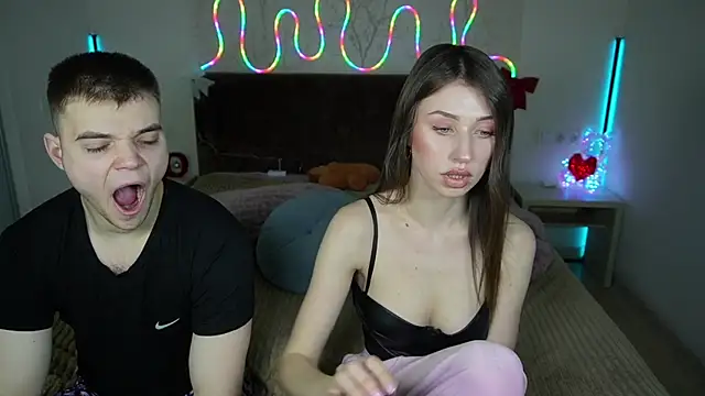 Vikki George online show from 12/21/25, 09:04