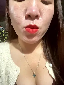 Snapshot of Luna-ass chatting on 01/10/26, 01:12 Luna-ass online show from 01/10/26, 01:12