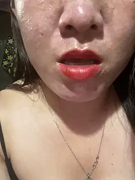 Luna-ass online show from 10/31/25, 01:02