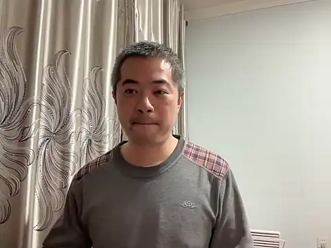 Snapshot of Mr_Dog chatting on 03/07/26, 12:43 Mr Dog online show from 03/07/26, 12:43