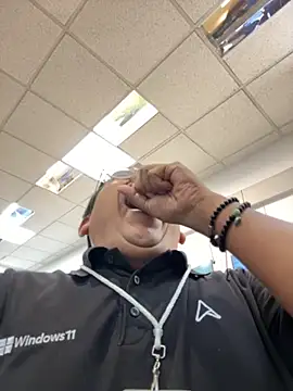 dannybs05 online show from 09/18/25, 09:40