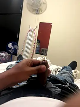 dannybs05 online show from 10/17/25, 05:44