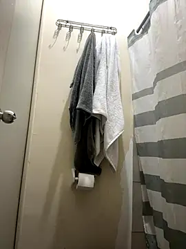 dannybs05 online show from 10/23/25, 05:28