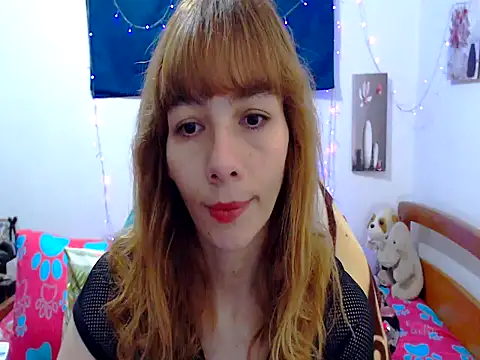 Snapshot of seraphinewhite chatting on 02/18/26, 06:11 seraphinewhite online show from 02/18/26, 06:11