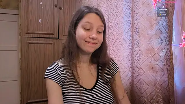 QutieDaSweet online show from 12/01/25, 08:26