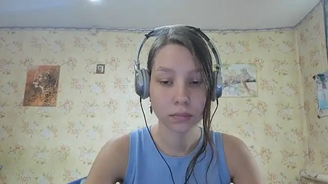 QutieDaSweet online show from 10/05/25, 06:26