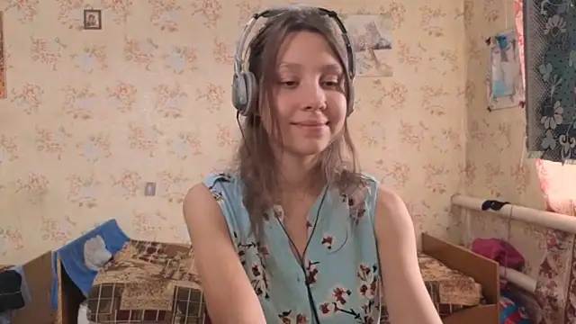 QutieDaSweet online show from 10/08/25, 06:26