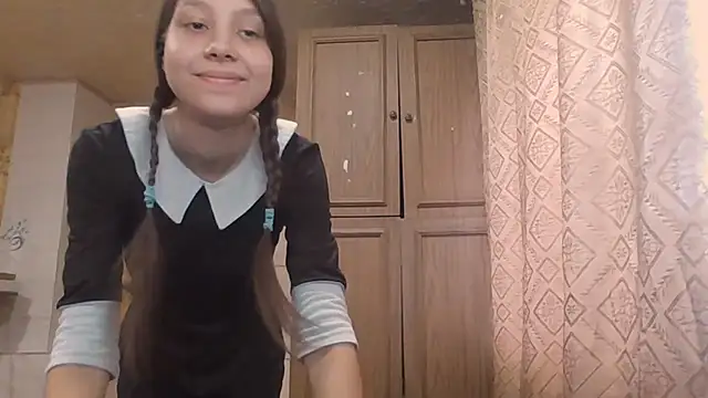 QutieDaSweet online show from 10/27/25, 03:07