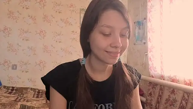 QutieDaSweet online show from 10/15/25, 06:11