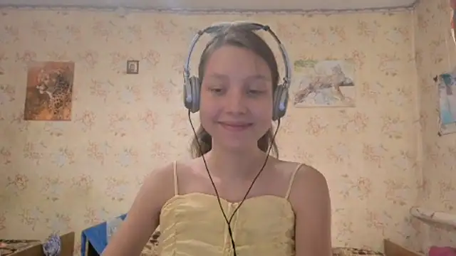 QutieDaSweet online show from 10/02/25, 07:23