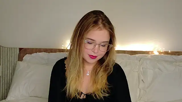 Lilith Bonheur online show from 02/01/26, 02:59