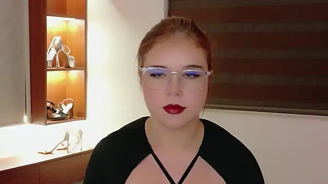 Snapshot of Lilith_Bonheur chatting on 07/21/26, 08:43 Lilith Bonheur online show from 07/21/26, 08:43
