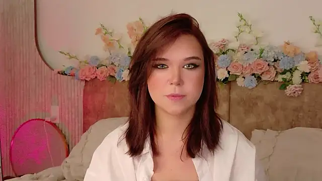 Lilith Bonheur online show from 05/06/26, 01:20