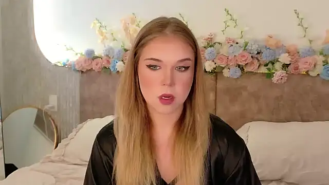 Lilith Bonheur online show from 04/28/26, 12:53