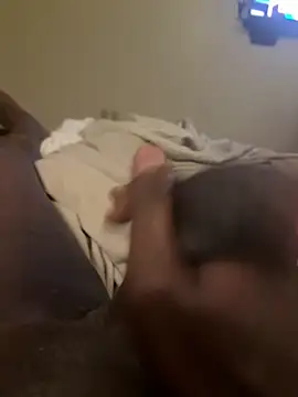 Snapshot of 1HOEBOSS chatting on 10/31/25, 10:01 1HOEBOSS online show from 10/31/25, 10:01