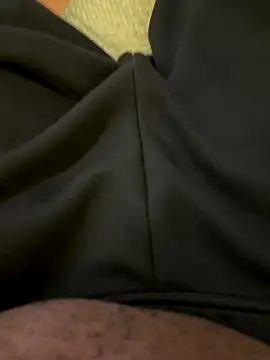 Snapshot of 1HOEBOSS chatting on 11/16/25, 07:51 1HOEBOSS online show from 11/16/25, 07:51