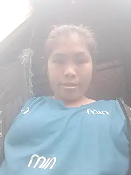 Luyen004 online show from 01/15/26, 02:15