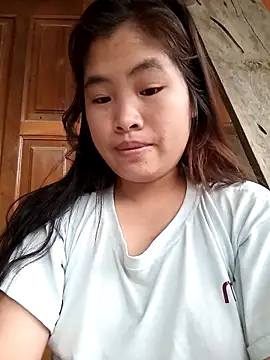 Luyen004 online show from 03/19/26, 11:38