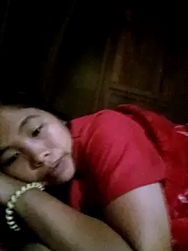 Luyen004 online show from 04/18/26, 01:24