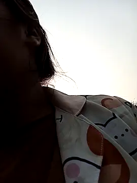 Luyen004 online show from 03/27/26, 01:03