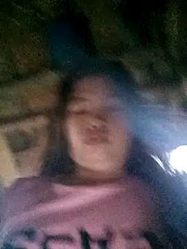 Snapshot of Luyen004 chatting on 02/25/26, 12:00 Luyen004 online show from 02/25/26, 12:00