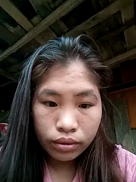 Luyen004 online show from 03/25/26, 11:03