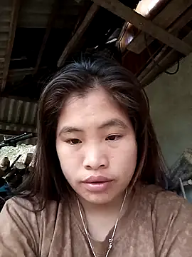 Snapshot of Luyen004 chatting on 03/04/26, 12:40 Luyen004 online show from 03/04/26, 12:40