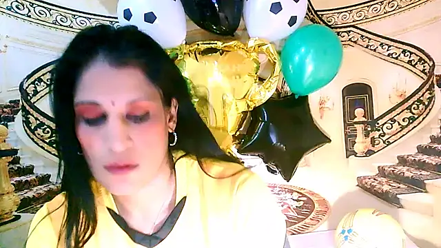 Snapshot of IndianSexcSmyle chatting on 07/17/26, 04:59 IndianSexcSmyle online show from 07/17/26, 04:59