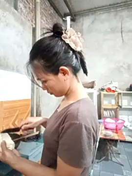 Na xx online show from 10/31/25, 03:58