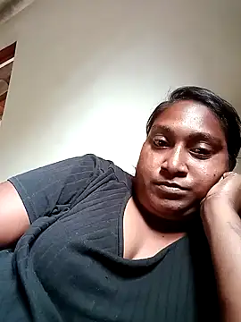 Indianqueen786 online show from 10/17/25, 08:50