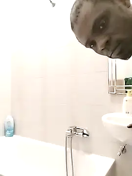 Kwasi-a online show from 10/06/25, 04:19