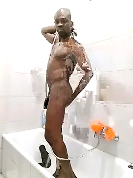 Kwasi-a online show from 11/04/25, 06:44