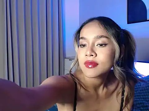 lilypeachxx online show from 05/15/26, 10:30