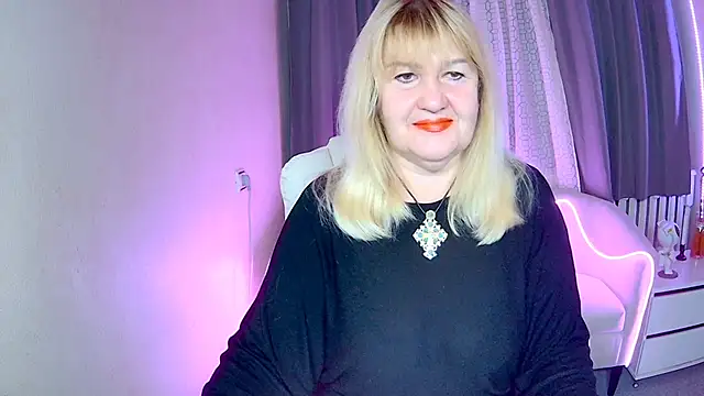 EmmaEllison online show from 11/15/25, 07:01